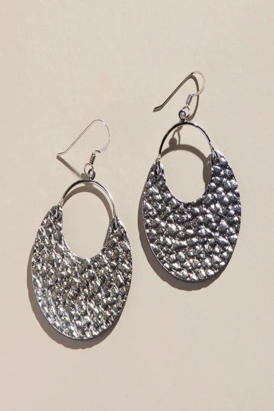 Hammered Silver Ninas by Nickle & Suede - Bel Air Boutique